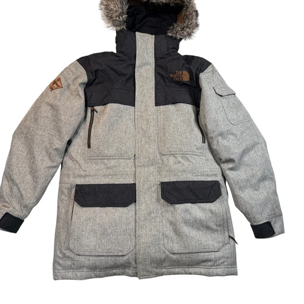 The North Face McMurdo Parka Mens Medium Grey Black Down Fur Hood Jacket